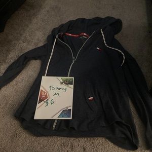 Tommy zip up